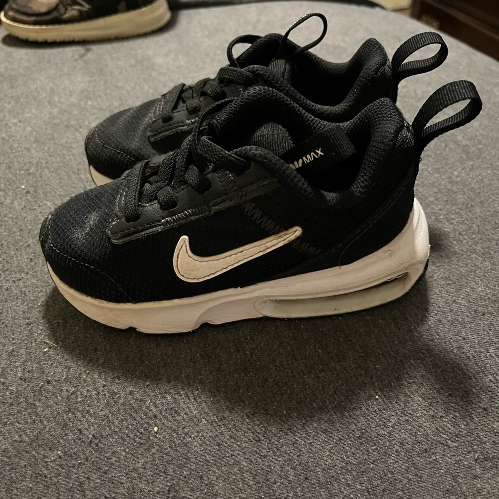 Toddler Boy Nike Shoes. Hardly Worn. Size 7.5